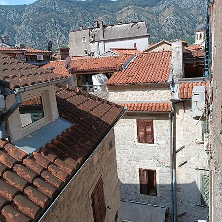 Hotel Nova Dvokrevetna Soba Sa Dva Odvojena Kreveta I Zajednickim Kupatilom à Kotor Extérieur photo