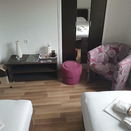 Hotel Nova Dvokrevetna Soba Sa Dva Odvojena Kreveta I Zajednickim Kupatilom à Kotor Extérieur photo
