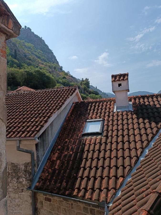 Hotel Nova Dvokrevetna Soba Sa Dva Odvojena Kreveta I Zajednickim Kupatilom à Kotor Extérieur photo