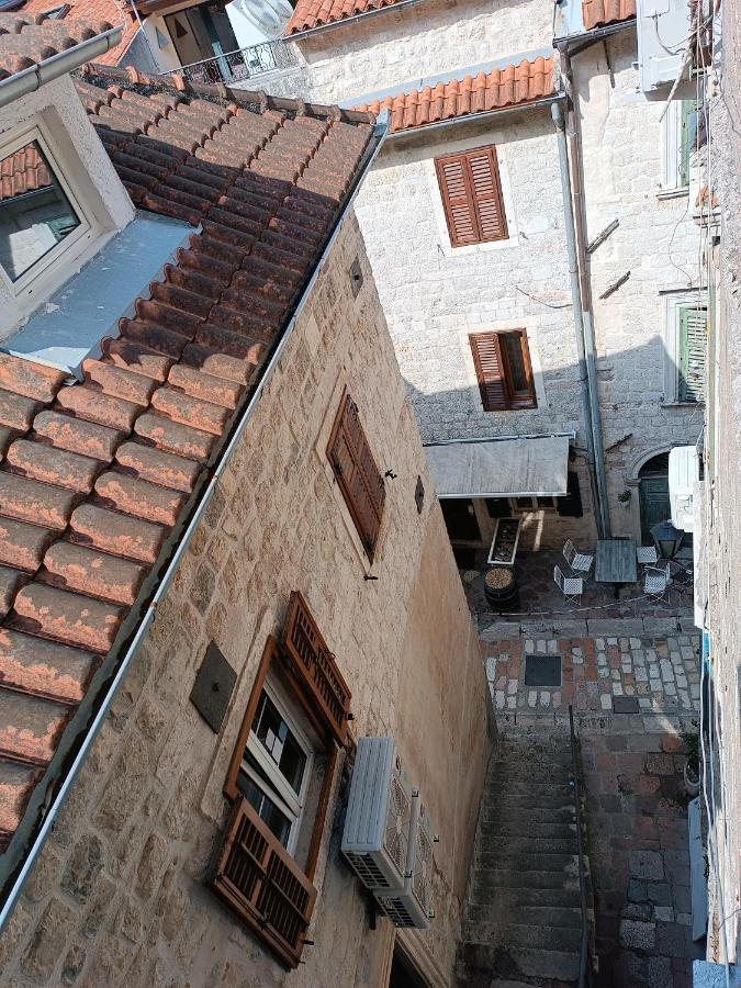 Hotel Nova Dvokrevetna Soba Sa Dva Odvojena Kreveta I Zajednickim Kupatilom à Kotor Extérieur photo